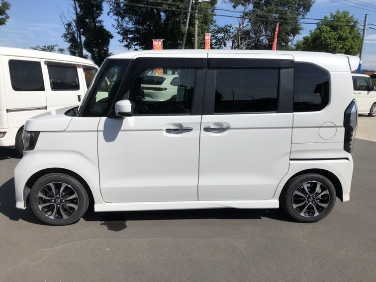 ホンダNBOXカスタム ＧＬホンダセ