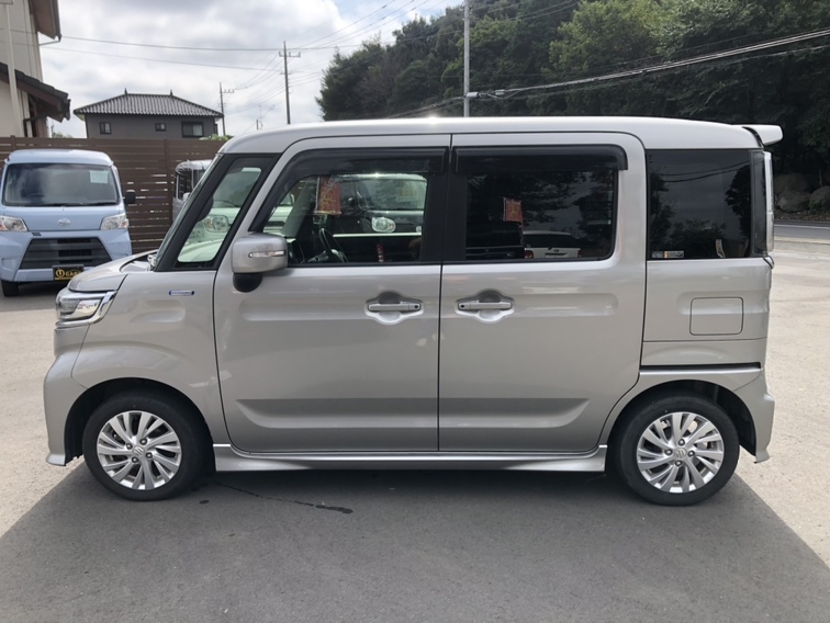 スズキスペーシアカスタム ハイブリッドGS