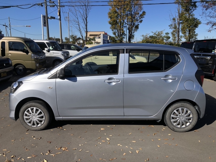 ダイハツミライース L　SAⅢ