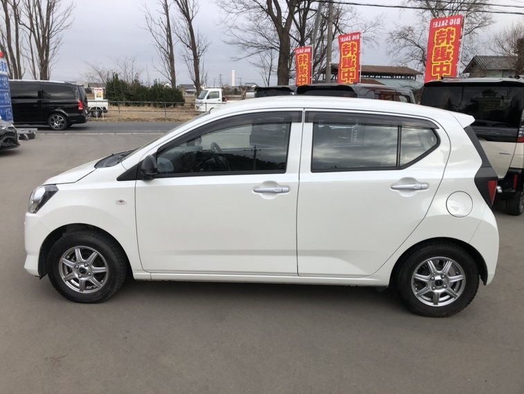 ダイハツミライース L　SAⅢ