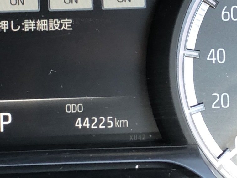 トヨタハリアー 2.0　S 4WD